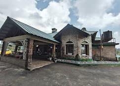 Café Cherrapunjee & Inn